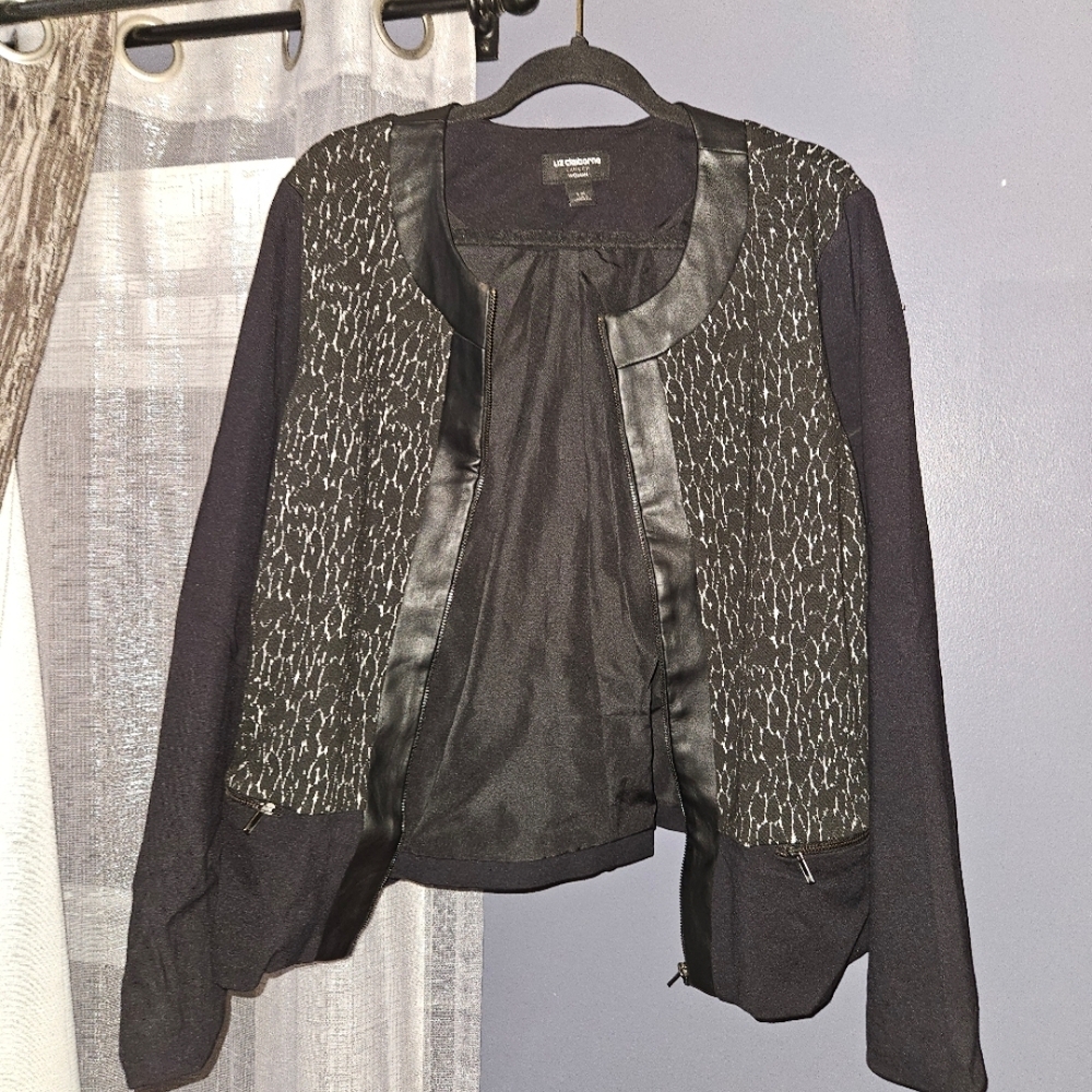Black Patterned Women's Jacket - image 1